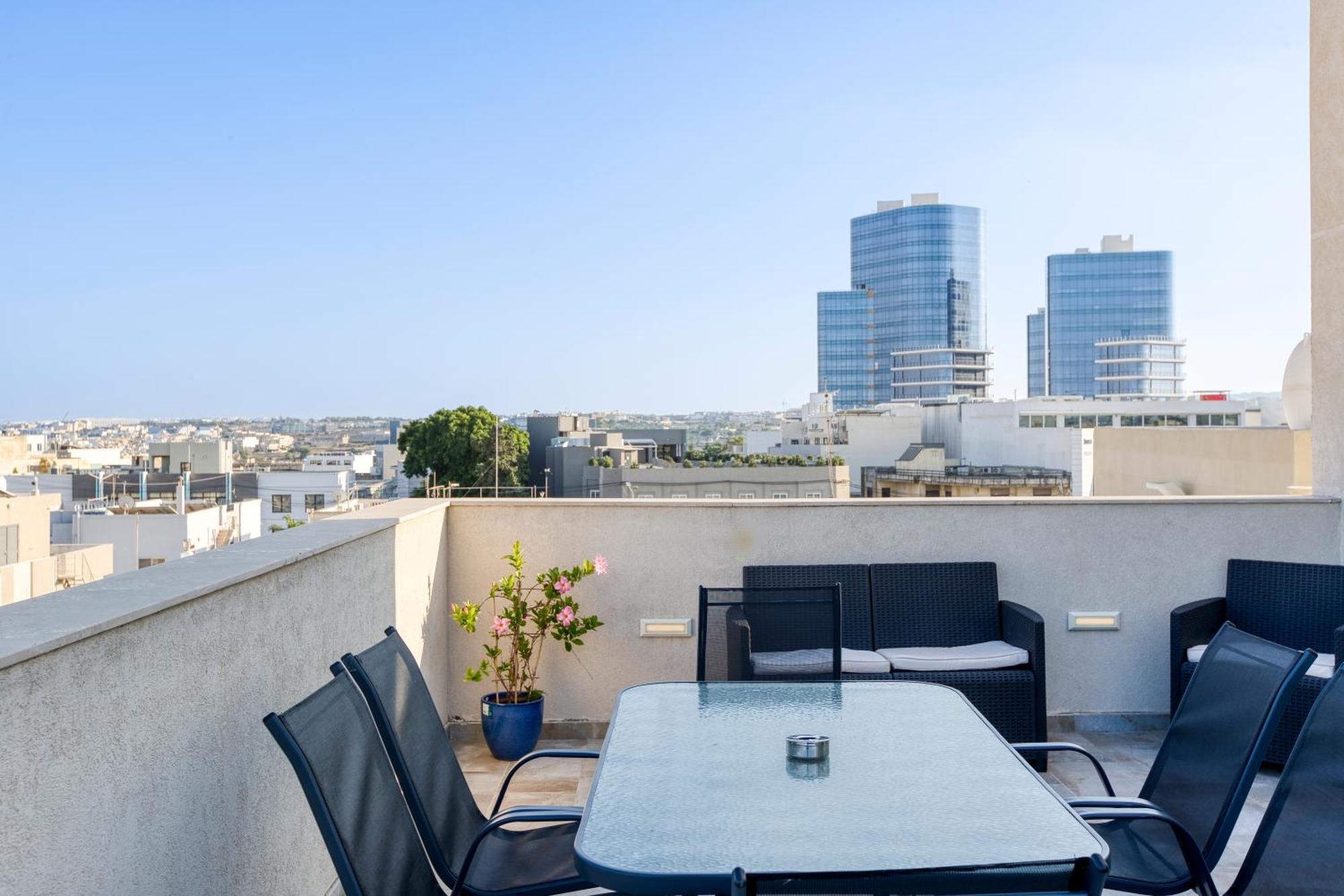 בירקירקארה Annitchka Mansions - Penthouse In Central Malta מראה חיצוני תמונה